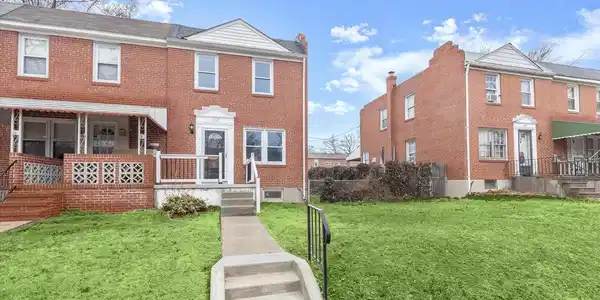 312 LEEANNE ROAD
