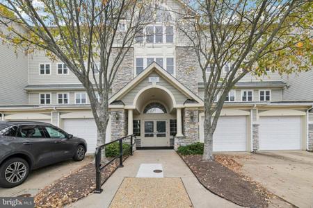 1621 LADUE COURT