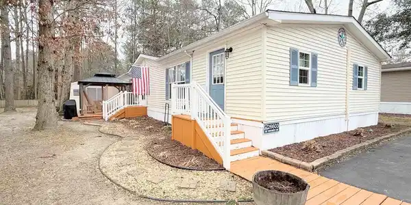 26603 WHITEWATER COVE