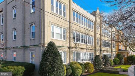 1 BARTRAM AVENUE