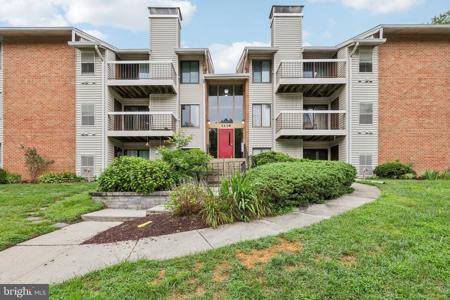 1119 CASTLE HARBOUR WAY