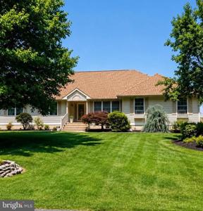 19 WINDWARD WAY