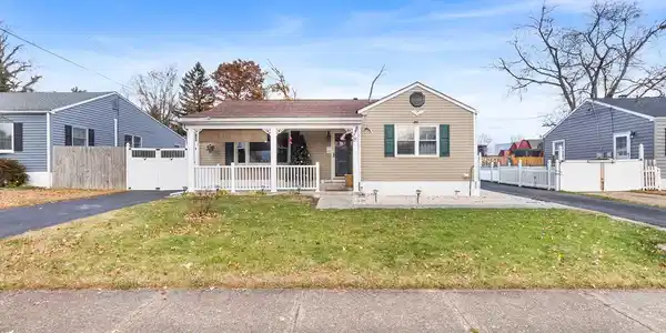 21 GENE AVE