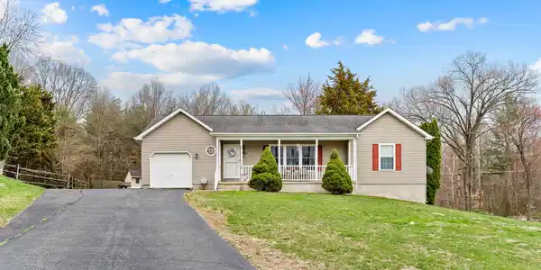 38 ALLISON WAY
