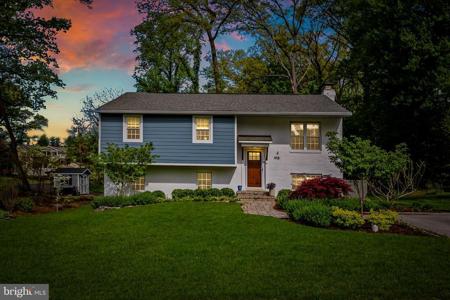 1918 LINDAMOOR DRIVE