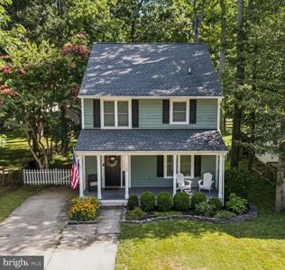 1192 BAY HIGHLANDS DRIVE