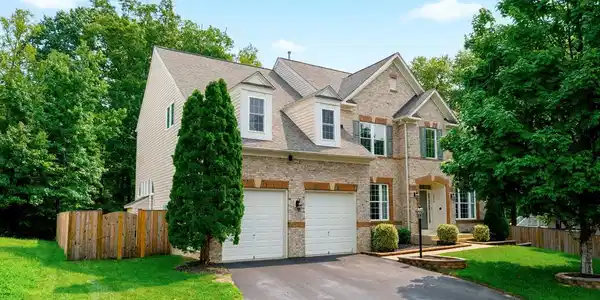 3364 LOGSTONE DRIVE