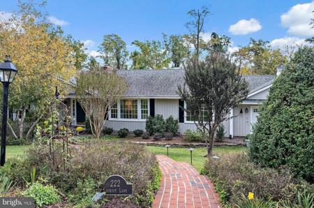 222 LOOKOUT LANE