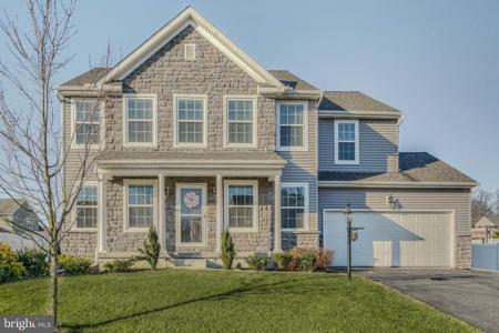 332 WILMA COURT