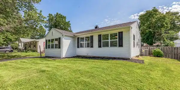 707 MOORES LANE