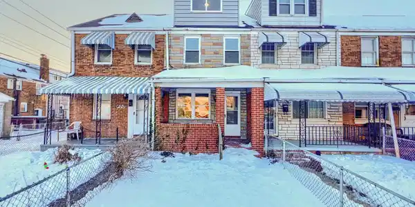 402 CHESTNUT COURT