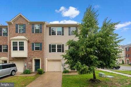 913 HOPKINS CORNER