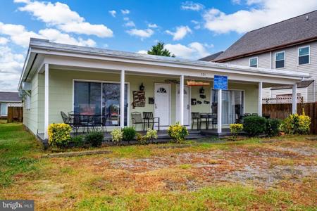 321 ROBIN DRIVE