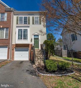2530 OAK TREE LANE