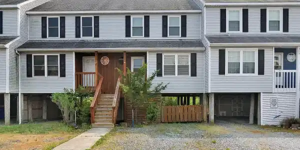 62 WYATT AVENUE