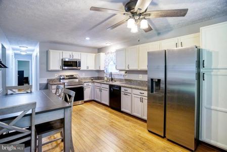 26082 CRESENT LANE