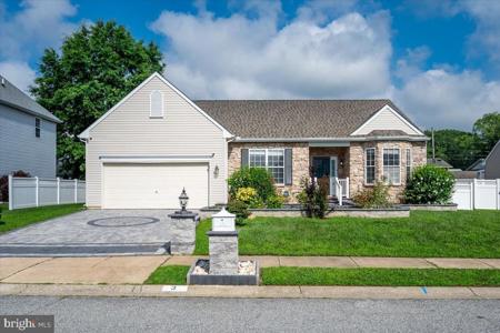 3 HATHAWAY COURT