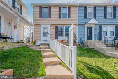255 WOODOAK COURT