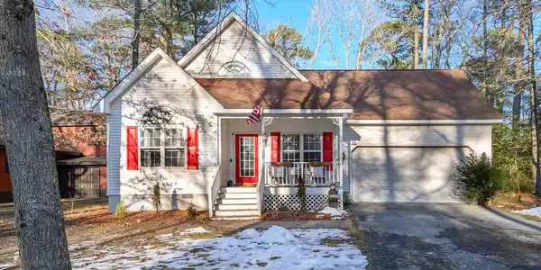 37 MOONRAKER ROAD