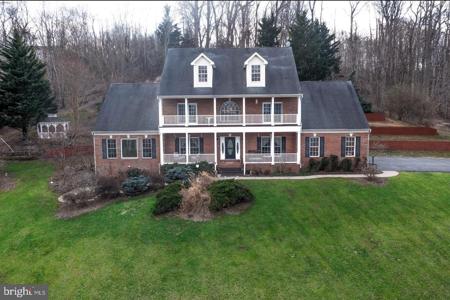 78 CANTERBURY DRIVE