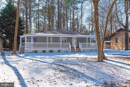22 DUCK COVE CIRCLE