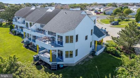 13 DELMAR LANE