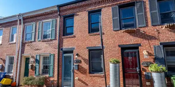 318 DUNCAN STREET