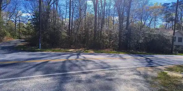 389 THUNDERBIRD DRIVE