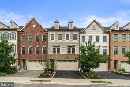 148 MERRIMACK WAY