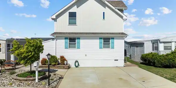 224 OYSTER LANE