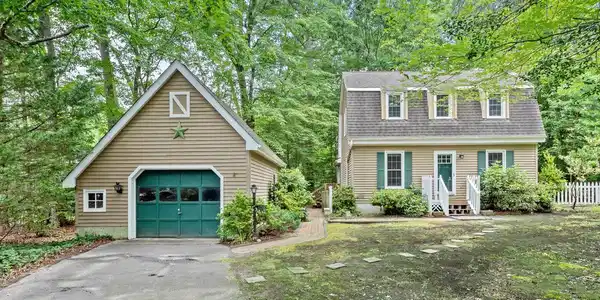 5 LIGHTHOUSE COURT