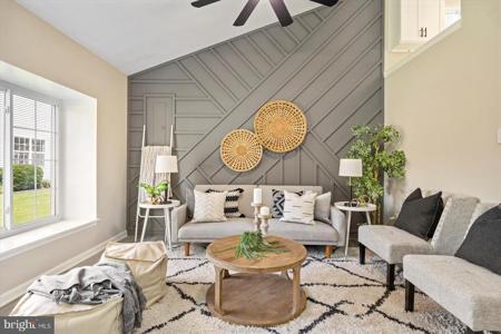 1201 HALLS CHANCE LANE