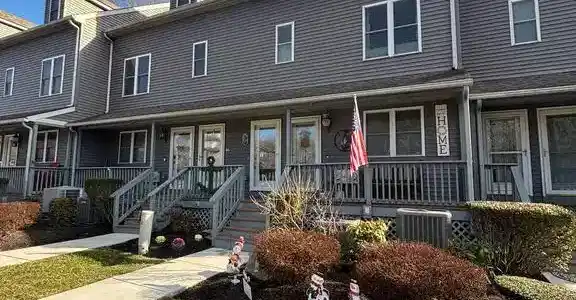 63 ISLE DRIVE