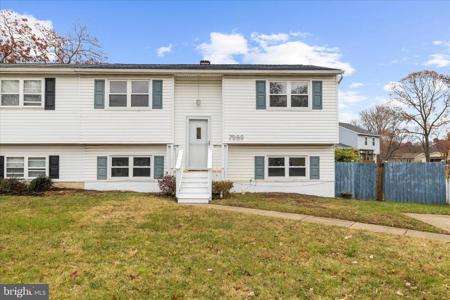 7989 SCOTTS MANOR COURT