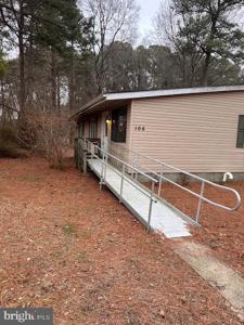 105 WATERMANS COURT