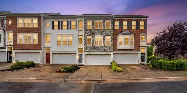 2514 BASIN VIEW LANE