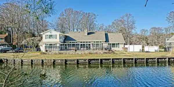 65 CREEK DRIVE