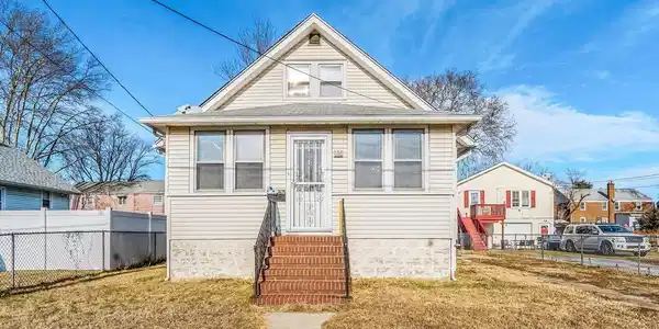 15 GRIFFITH STREET