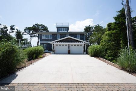 2711 S BAY SHORE DRIVE