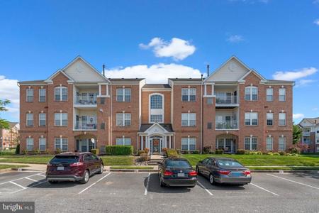 5215 GLENTHORNE COURT