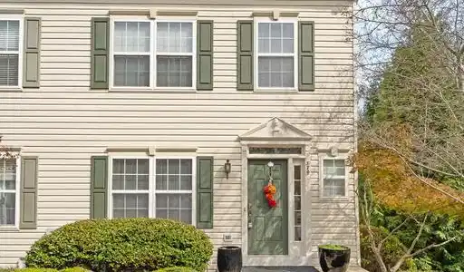 379 CAMBRIDGE PLACE