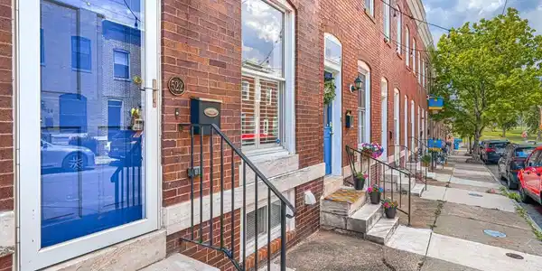 522 CURLEY STREET