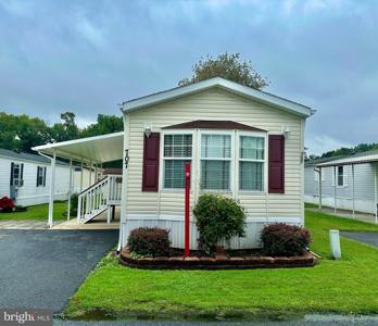707 GREGWOOD CT.