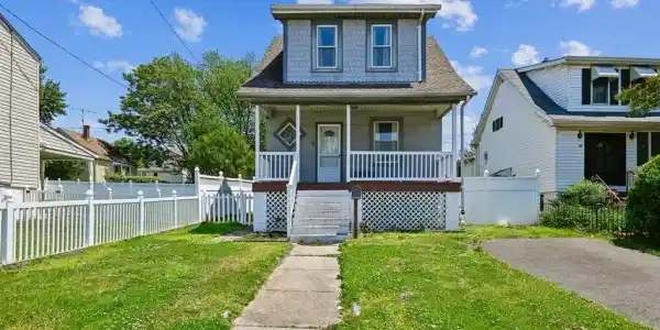 1817 MAXWELL AVE
