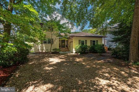 5 DOCKSIDE COURT