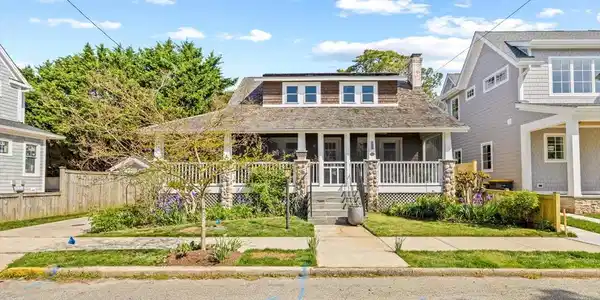 223 RODNEY STREET