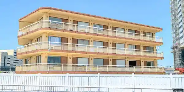 108 MONTPELIER