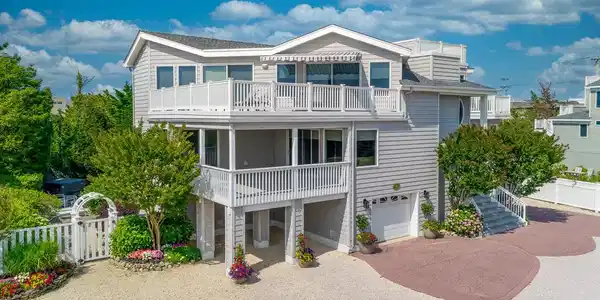 32-B LONG BEACH BLVD