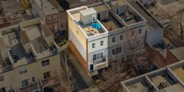 126 DUNCAN STREET