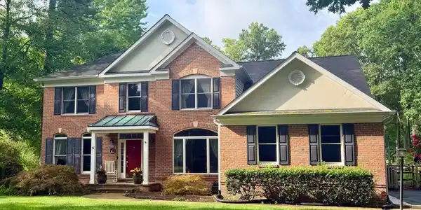 4 PROSPECT BAY DRIVE